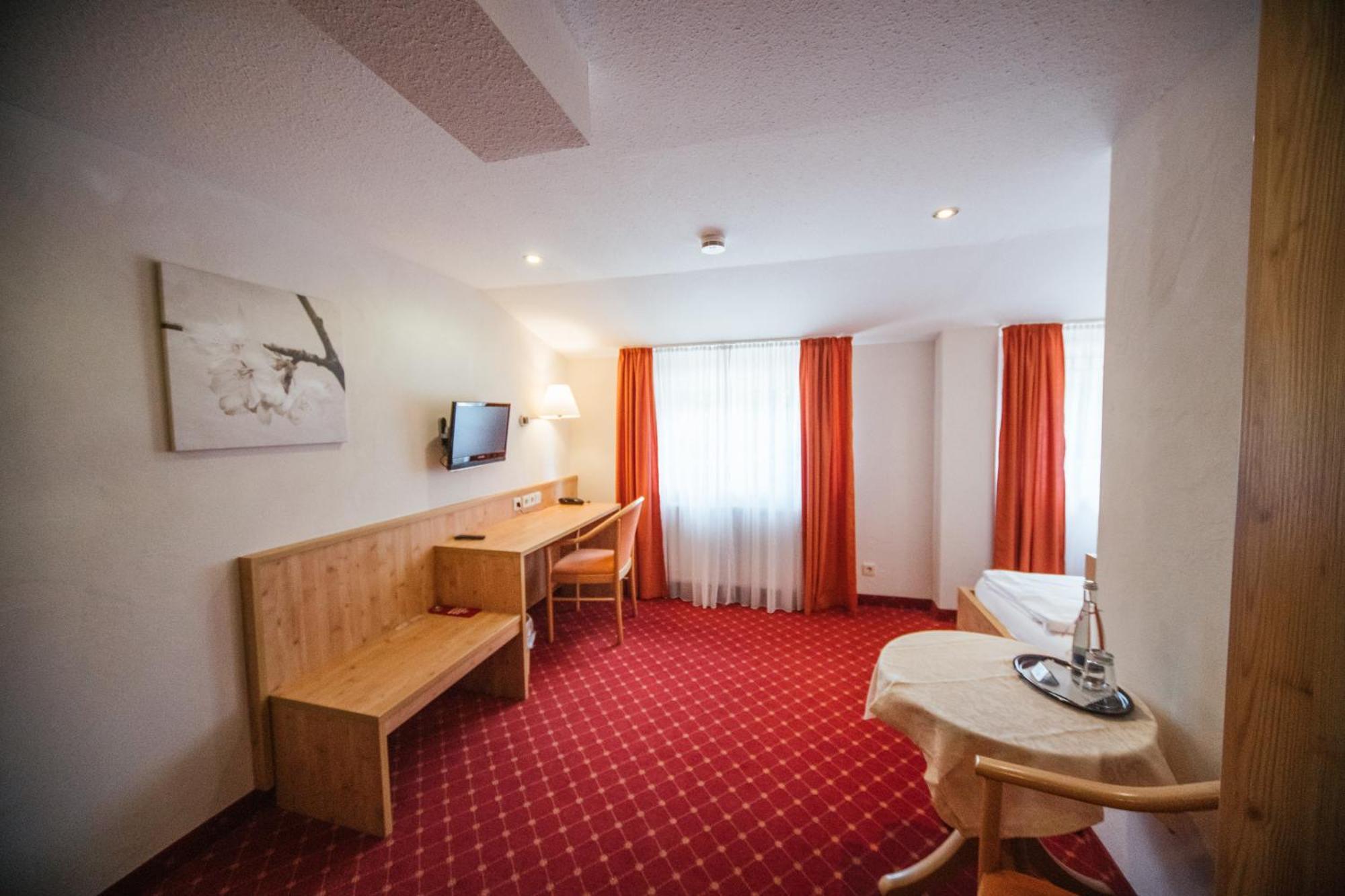 Hotel Waldeck Mit Restaurant "Florian'S" Фельдберг Номер фото