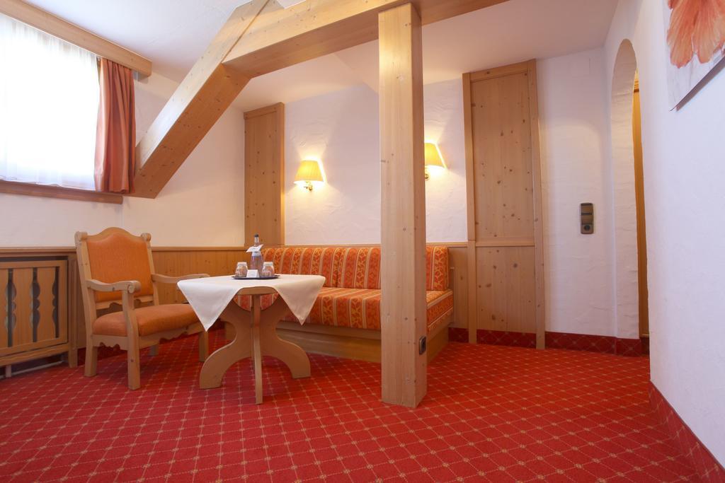 Hotel Waldeck Mit Restaurant "Florian'S" Фельдберг Екстер'єр фото